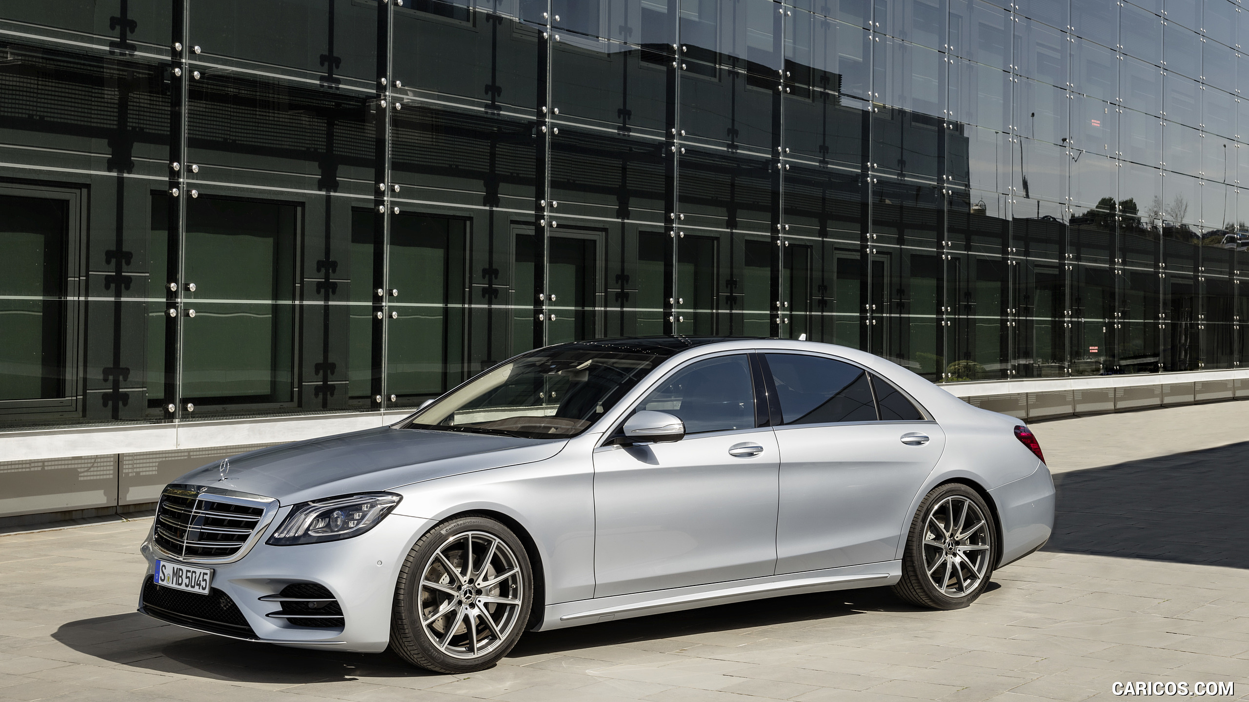 2018 Mercedes-Benz S-Class AMG Line LWB (Color: Diamond Silver), #4 of 156