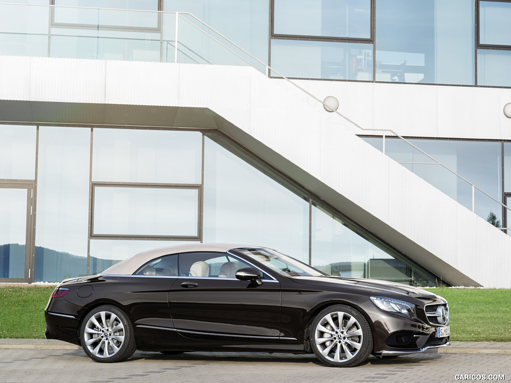 2018 Mercedes-Benz S-Class Cabriolet (Color: Designo mocha Black) - Side