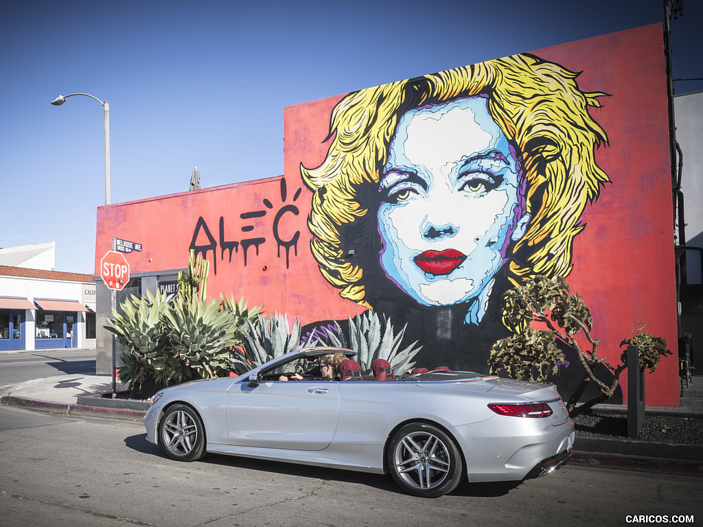 2018 Mercedes-Benz S560 S-Class Cabriolet (US-Spec) - Rear Three-Quarter