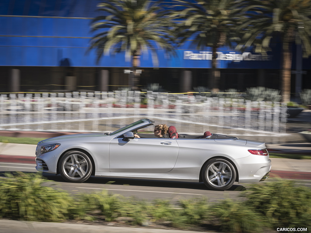 2018 Mercedes-Benz S560 S-Class Cabriolet (US-Spec) - Side