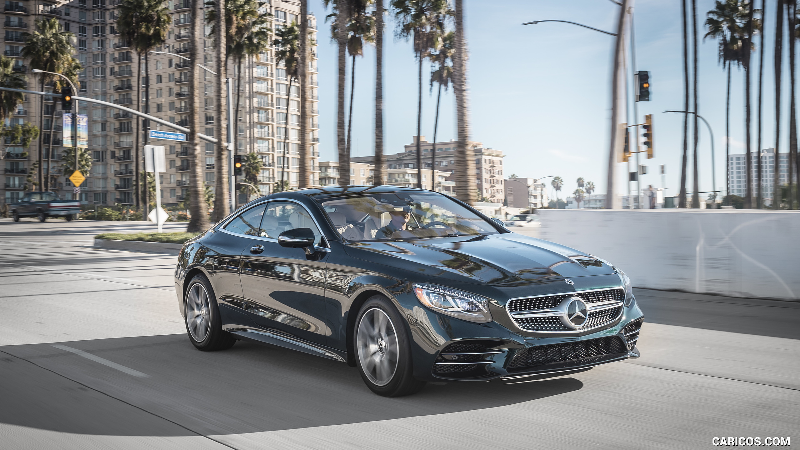2018 Mercedes-Benz S560 S-Class Coupe (US-Spec) - Front Three-Quarter, #22 of 35