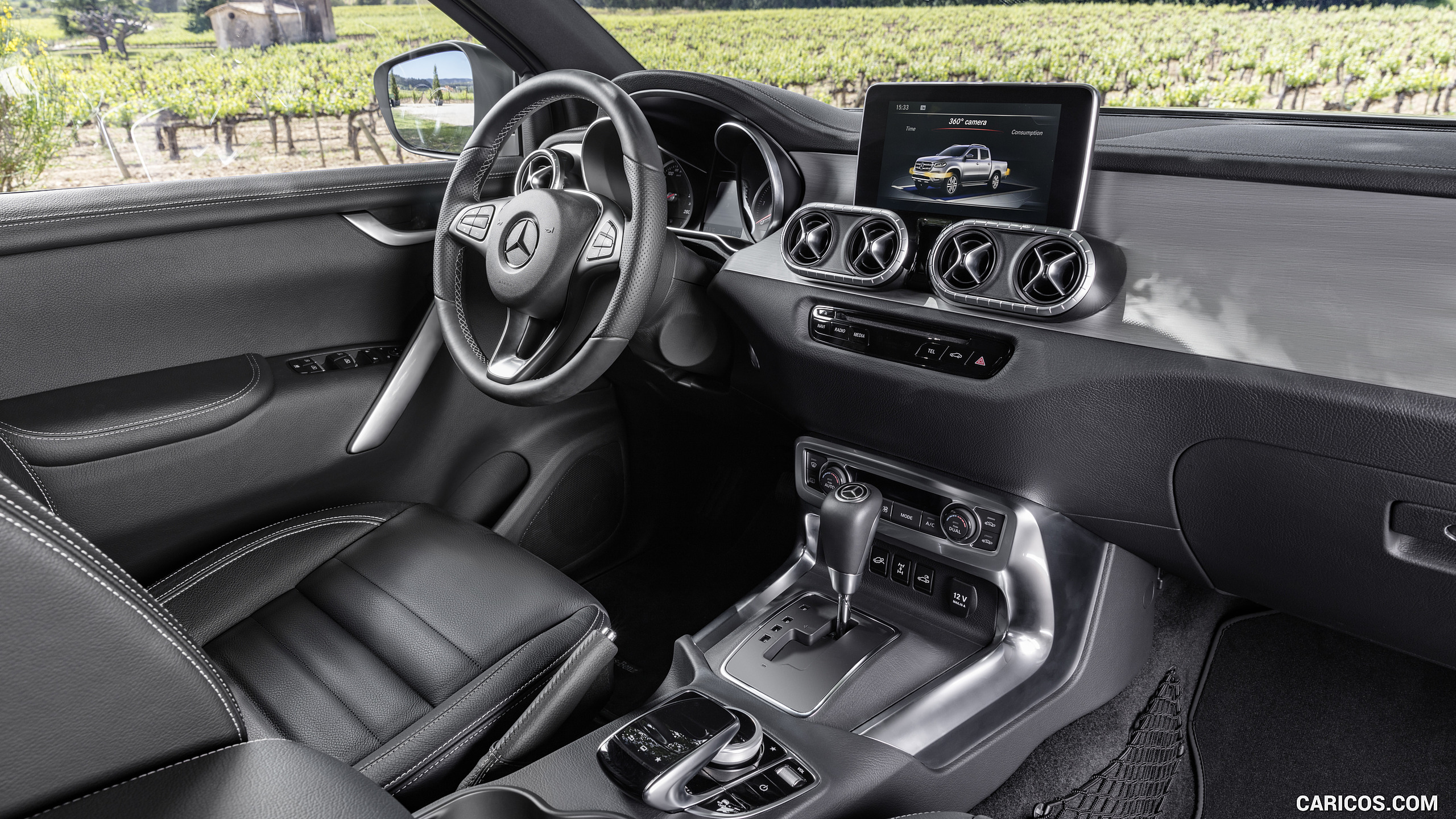 2018 Mercedes-Benz X-Class Pickup Line POWER (Color: Bering White Metallic) - Interior, #8 of 99