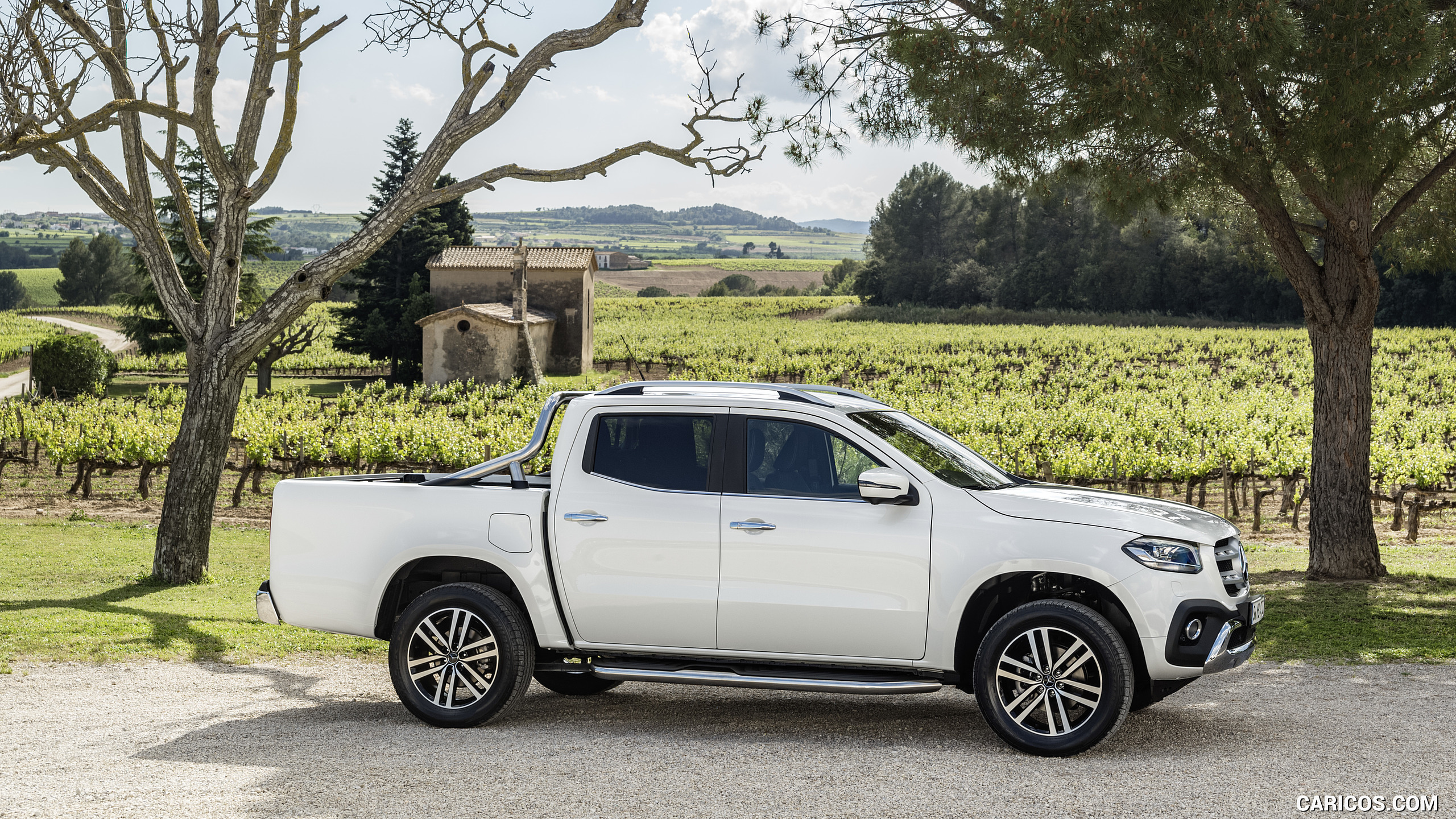 2018 Mercedes-Benz X-Class Pickup Line POWER (Color: Bering White Metallic) - Side, #19 of 99