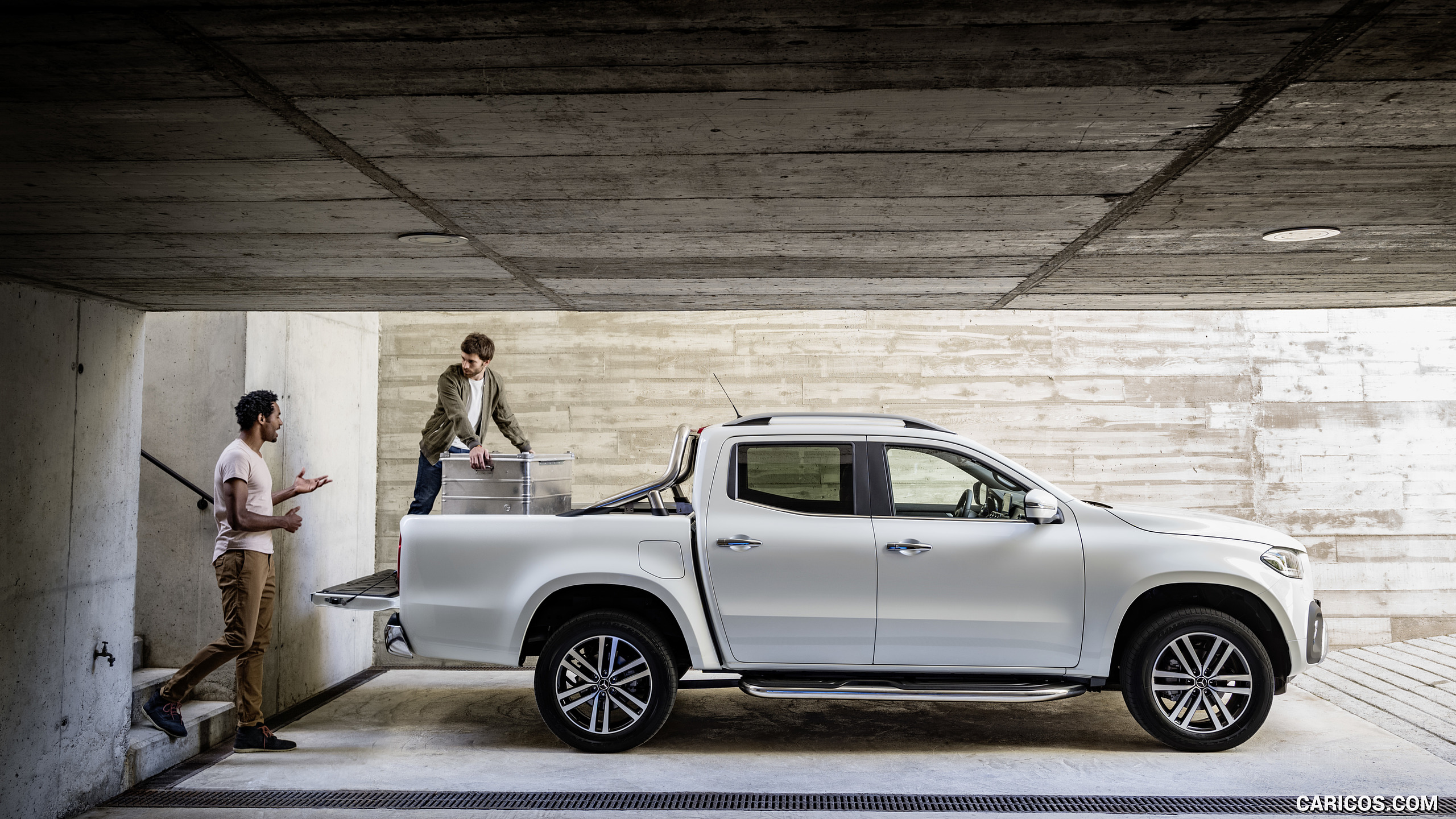 2018 Mercedes-Benz X-Class Pickup Line POWER (Color: Bering White Metallic) - Side, #35 of 99