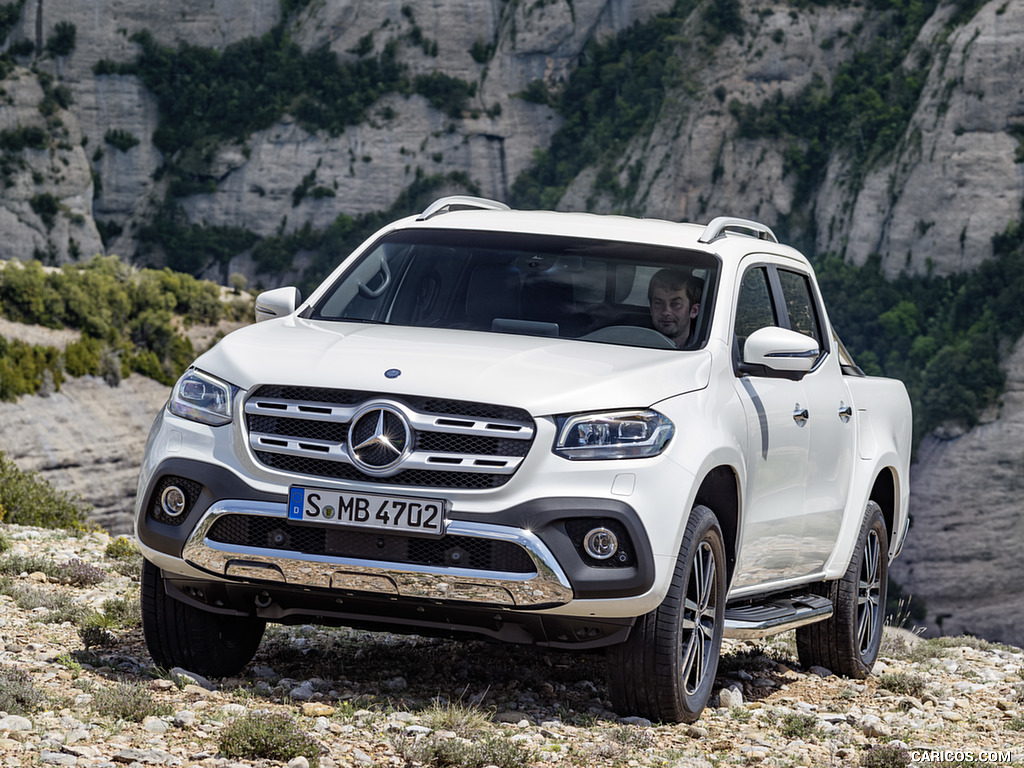 2018 Mercedes-Benz X-Class Pickup Line POWER (Color: Bering White Metallic) - Front