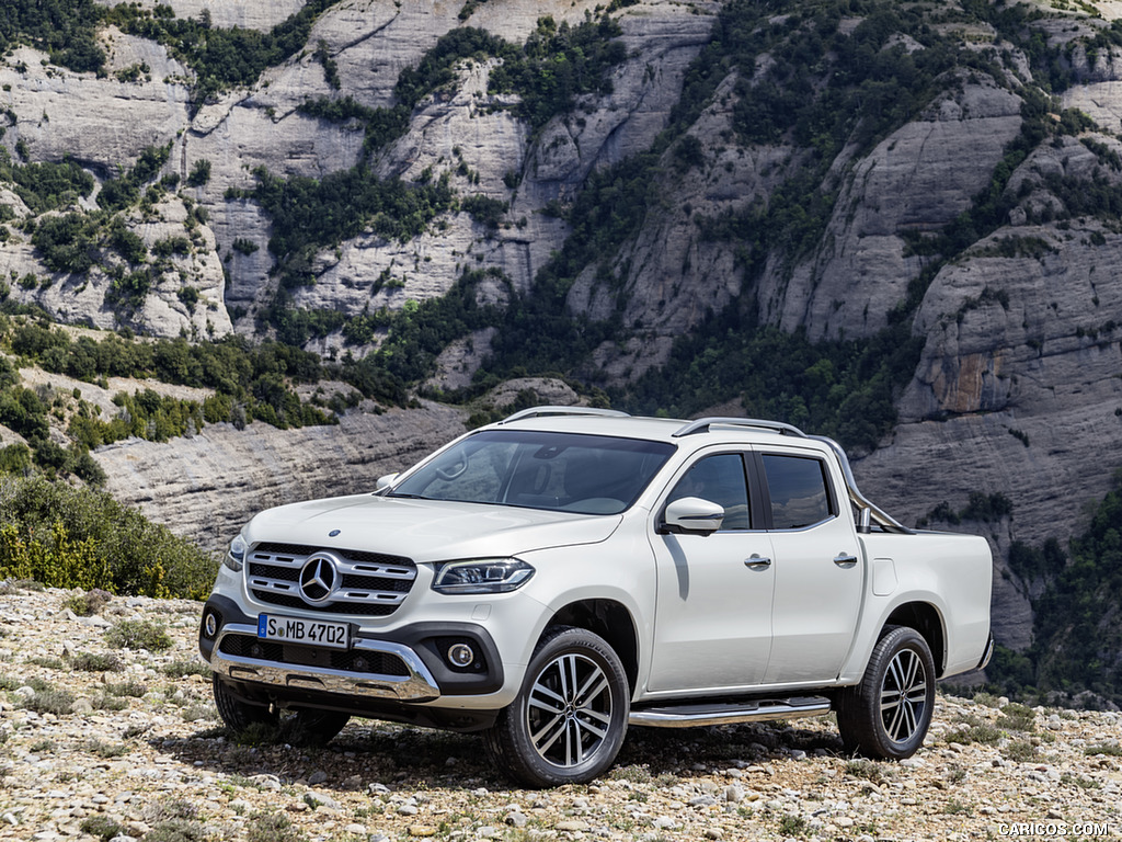 2018 Mercedes-Benz X-Class Pickup Line POWER (Color: Bering White Metallic) - Front Three-Quarter