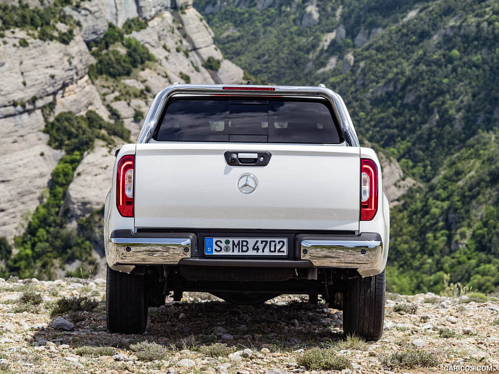 2018 Mercedes-Benz X-Class Pickup Line POWER (Color: Bering White Metallic) - Rear