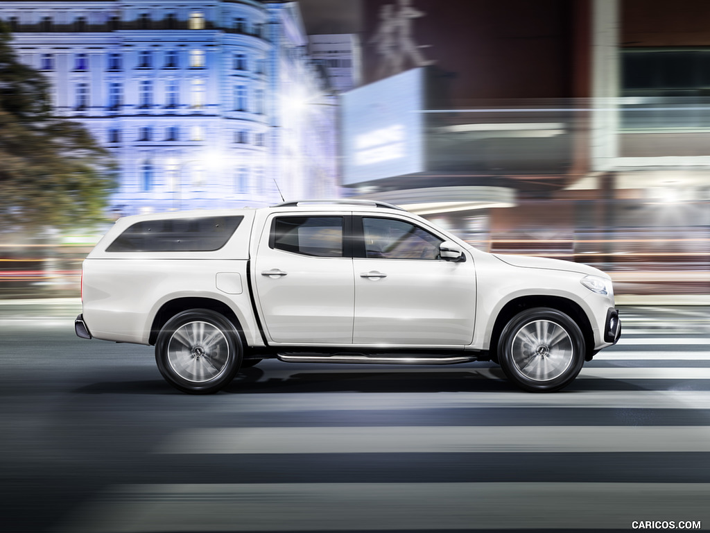 2018 Mercedes-Benz X-Class Pickup Line POWER (Color: Bering White Metallic) - Side