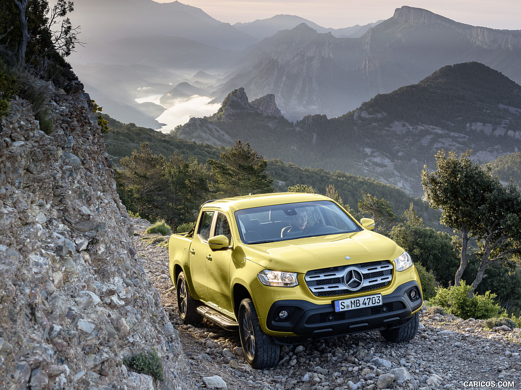 2018 Mercedes-Benz X-Class Pickup Line PROGRESSIVE (Color: Limonite Yellow Metallic) - Front