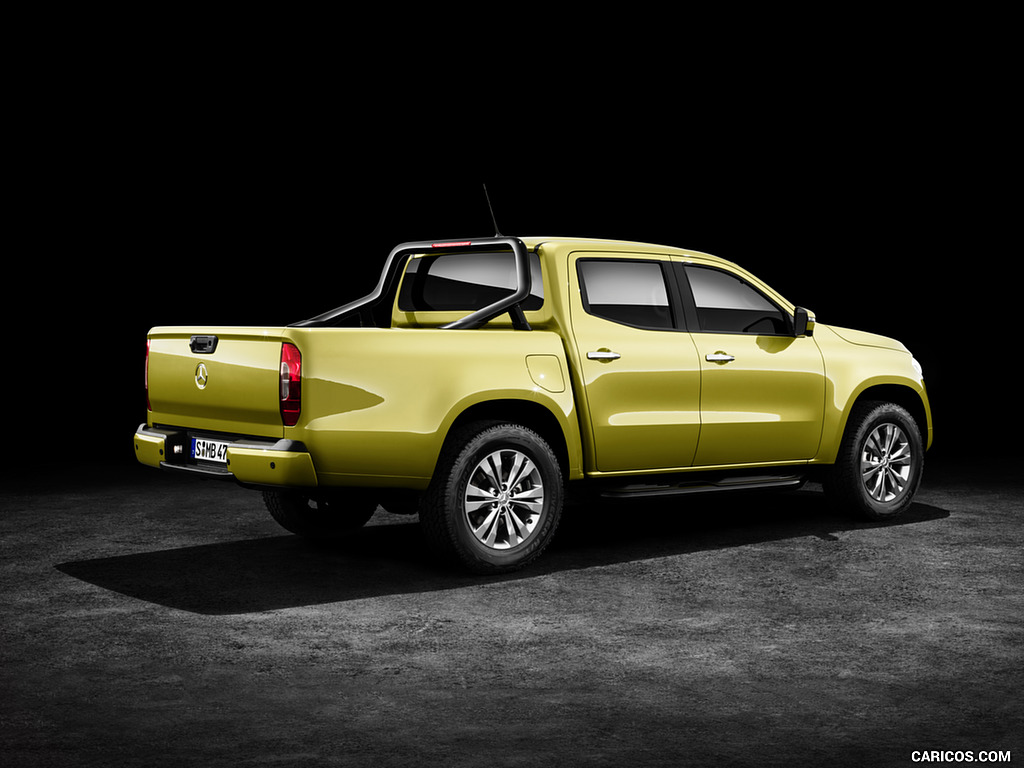 2018 Mercedes-Benz X-Class Pickup Line PROGRESSIVE (Color: Limonite Yellow Metallic) - Rear Three-Quarter