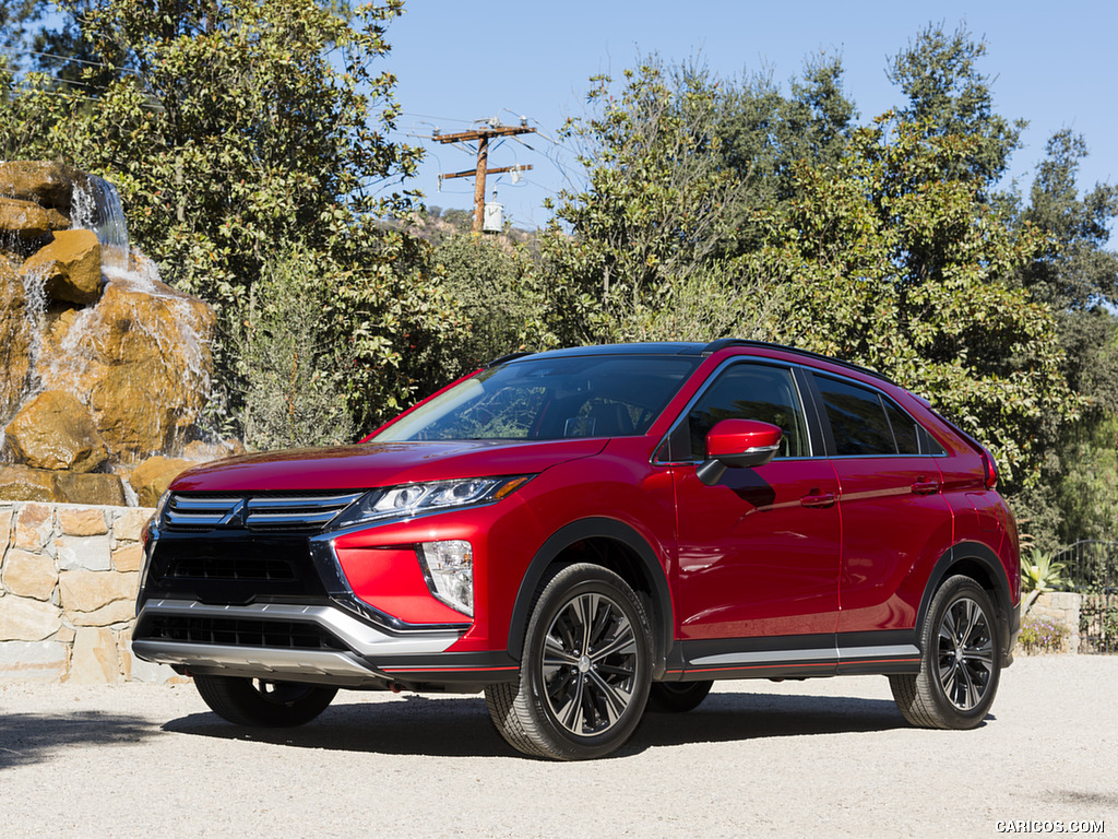 2018 Mitsubishi Eclipse Cross - Front Three-Quarter