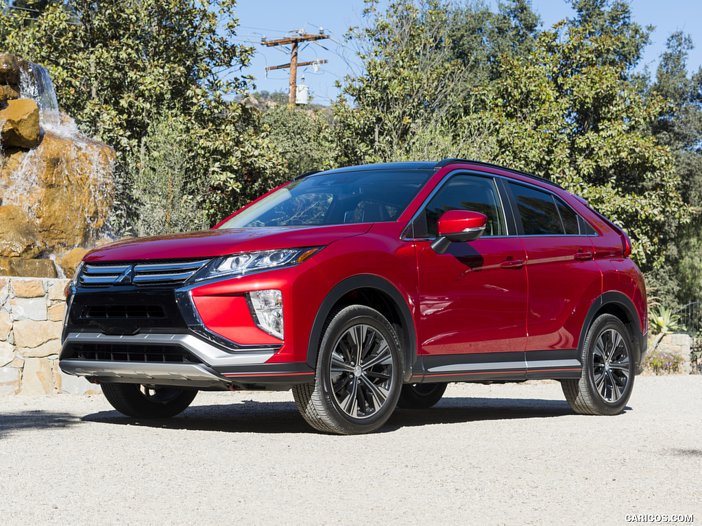 2018 Mitsubishi Eclipse Cross - Front Three-Quarter