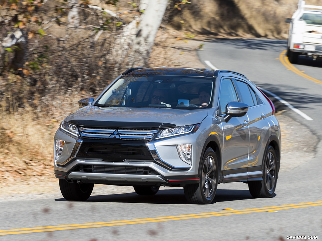 2018 Mitsubishi Eclipse Cross - Front Three-Quarter