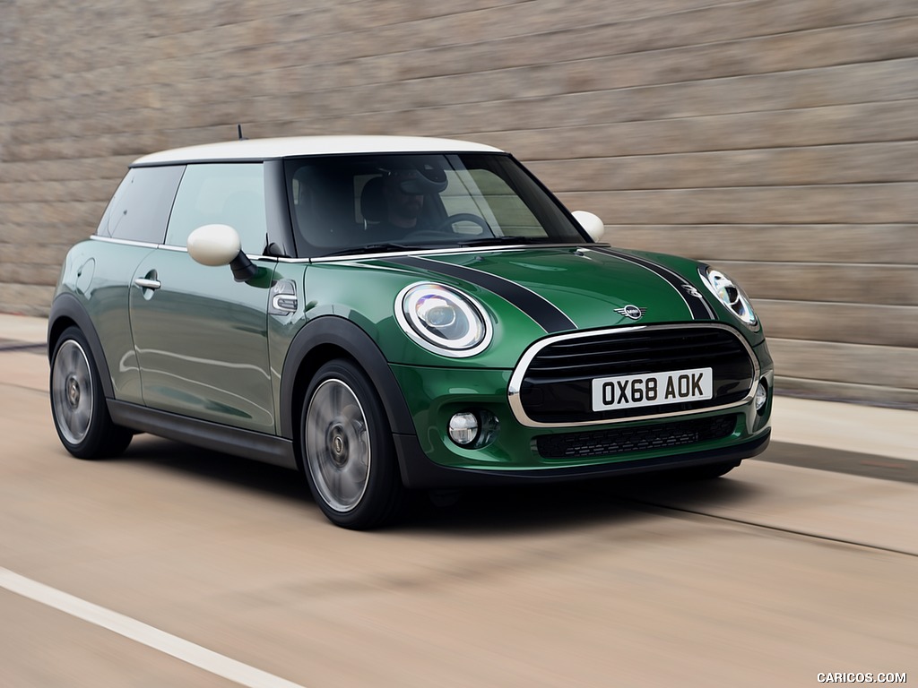 2019 MINI Cooper 3-Door 60 Years Edition - Front Three-Quarter