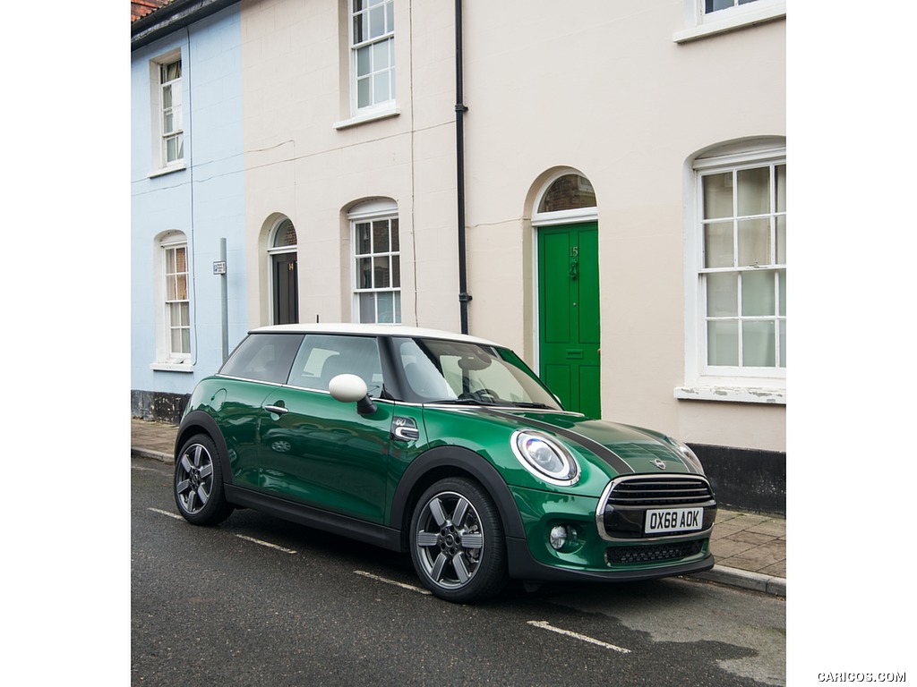 2019 MINI Cooper 3-Door 60 Years Edition - Front Three-Quarter