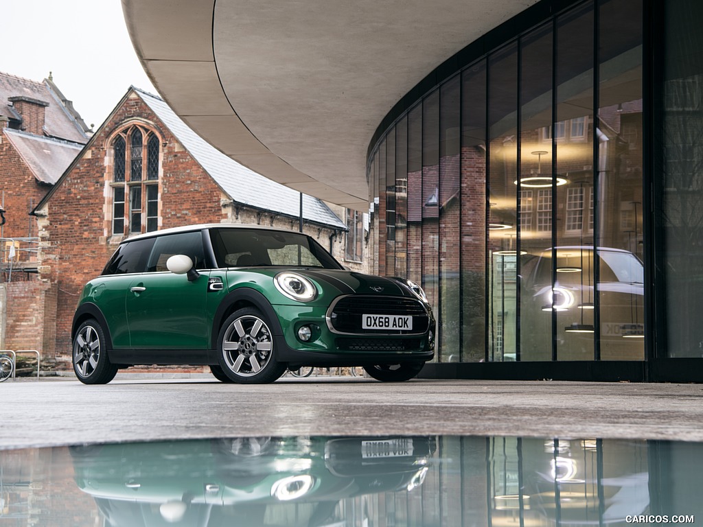 2019 MINI Cooper 3-Door 60 Years Edition - Front Three-Quarter