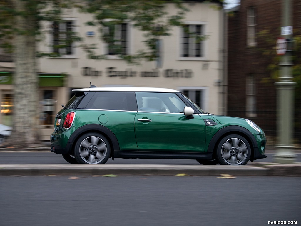 2019 MINI Cooper 3-Door 60 Years Edition - Side