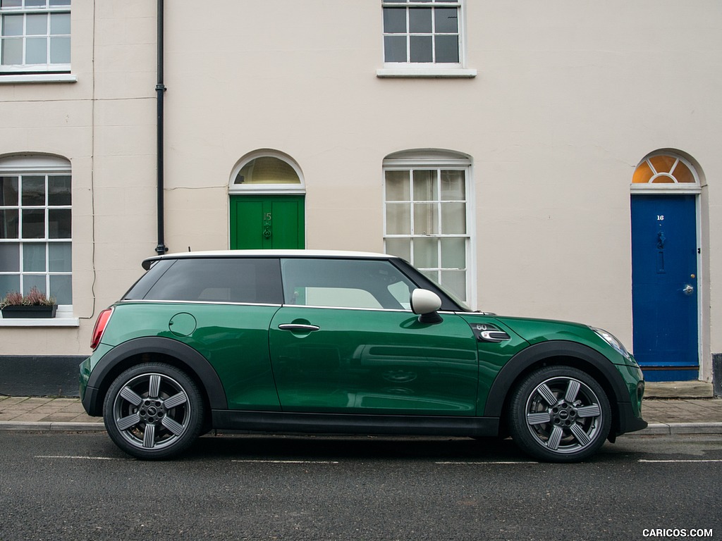 2019 MINI Cooper 3-Door 60 Years Edition - Side