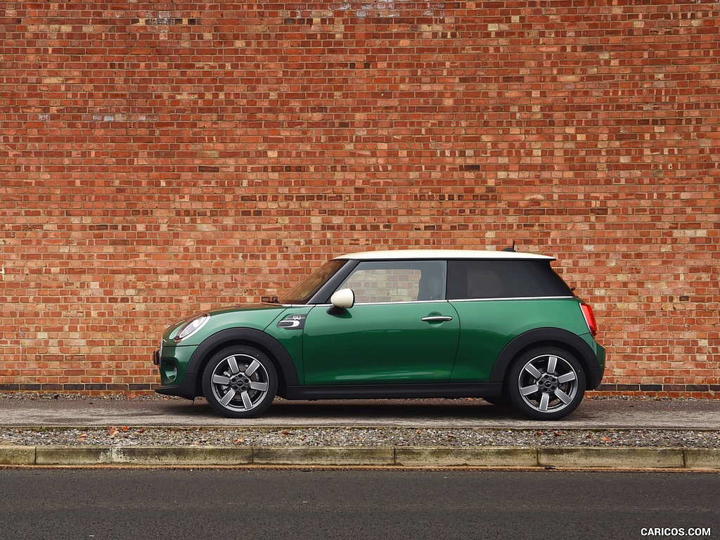 2019 MINI Cooper 3-Door 60 Years Edition - Side