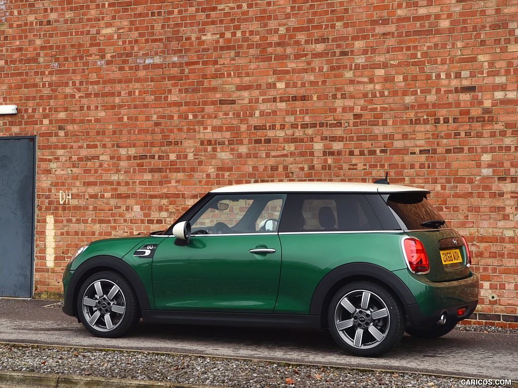 2019 MINI Cooper 3-Door 60 Years Edition - Side