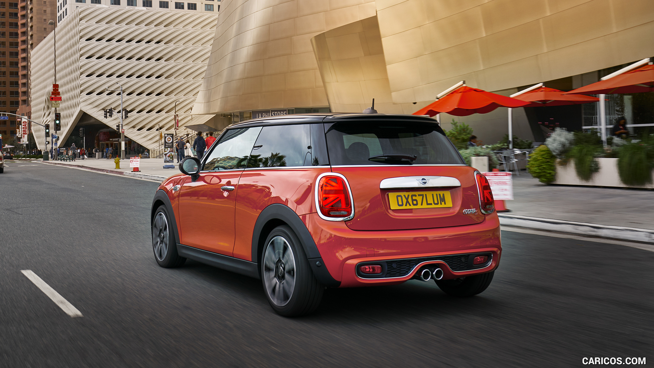 2019 MINI Hardtop 2 Door - Rear Three-Quarter, #81 of 160