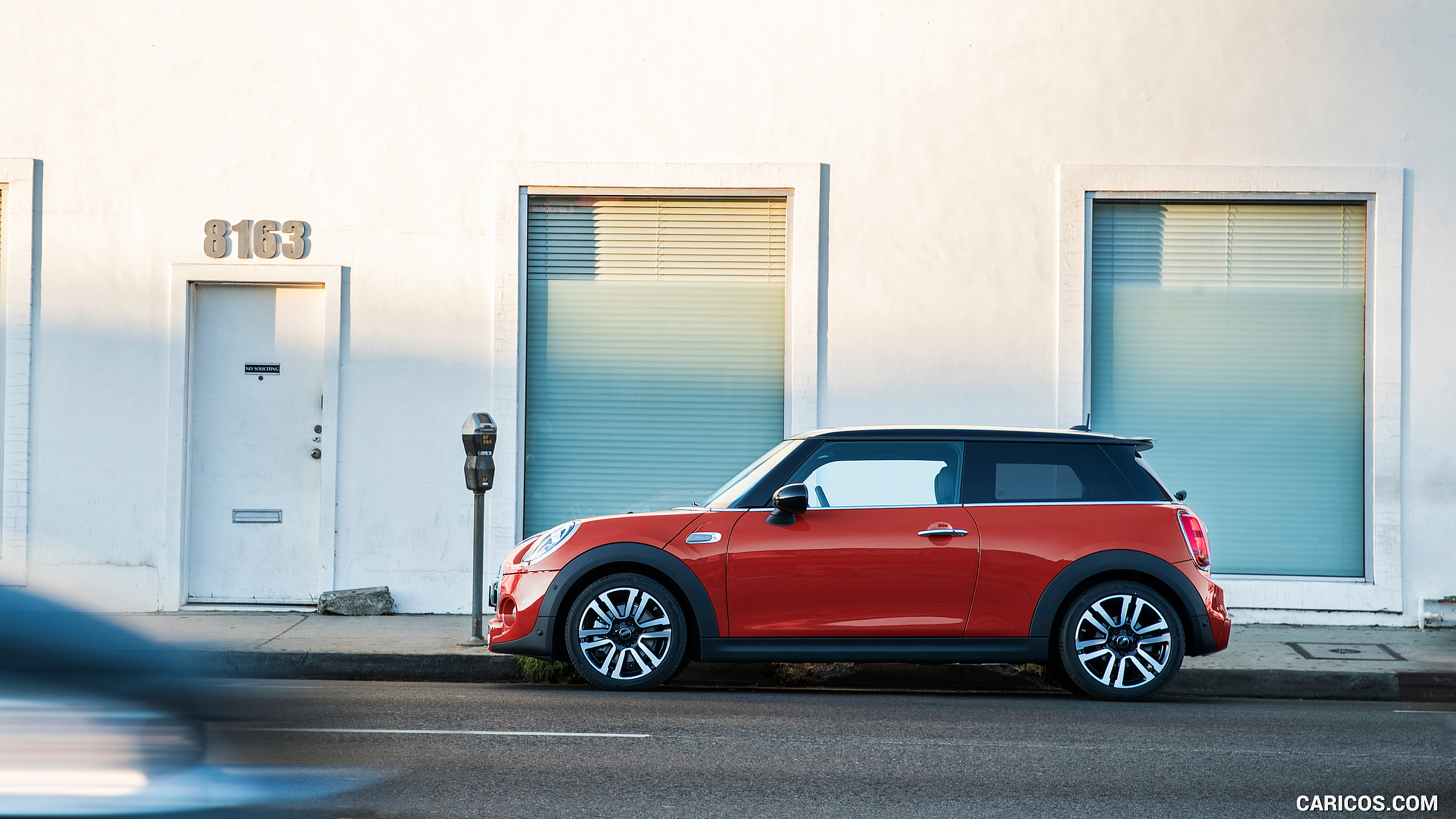 2019 MINI Hardtop 2 Door - Side, #131 of 160