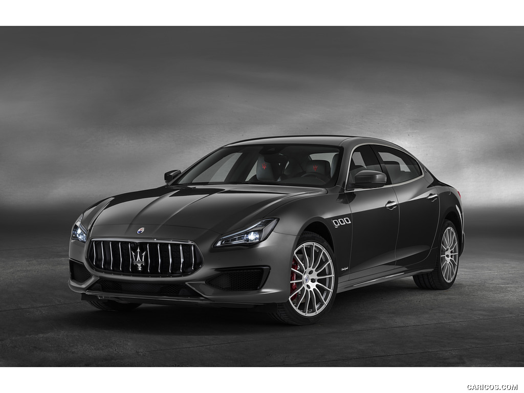 2019 Maserati Quattroporte SQ4 GranSport - Front Three-Quarter