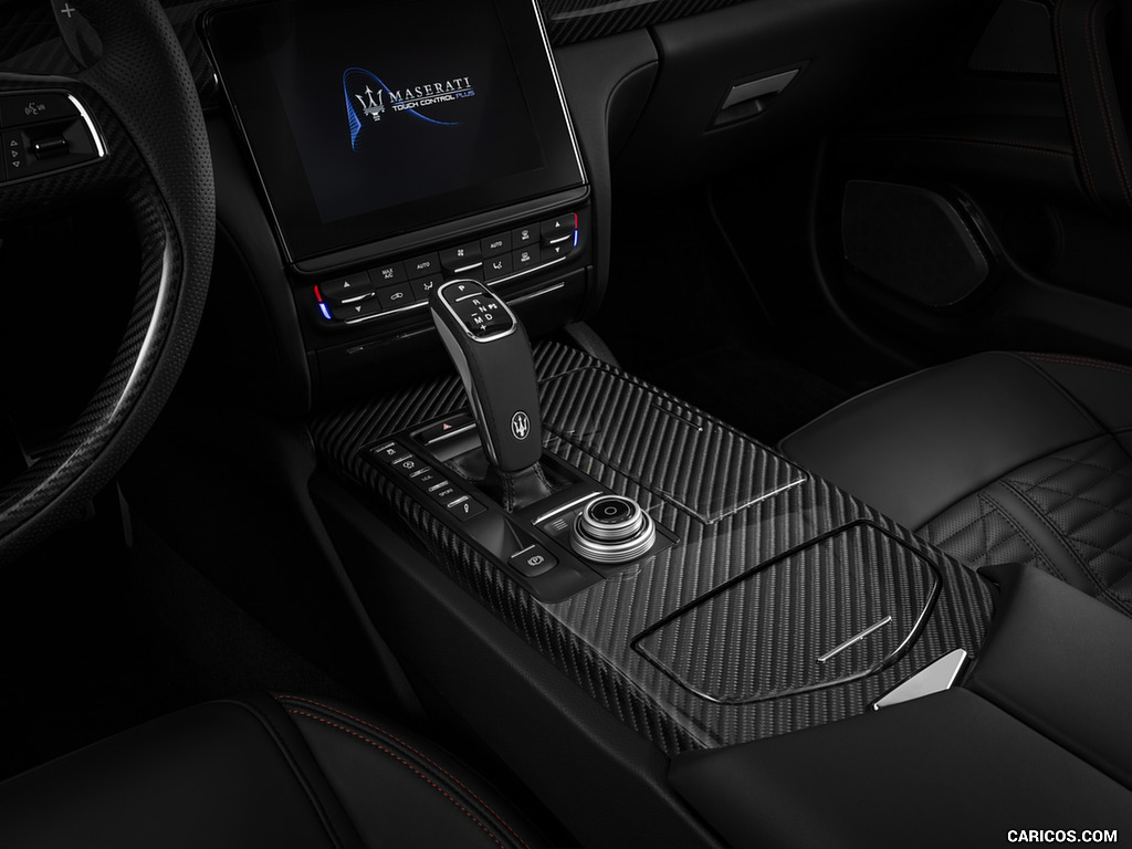 2019 Maserati Quattroporte SQ4 GranSport - Interior, Detail