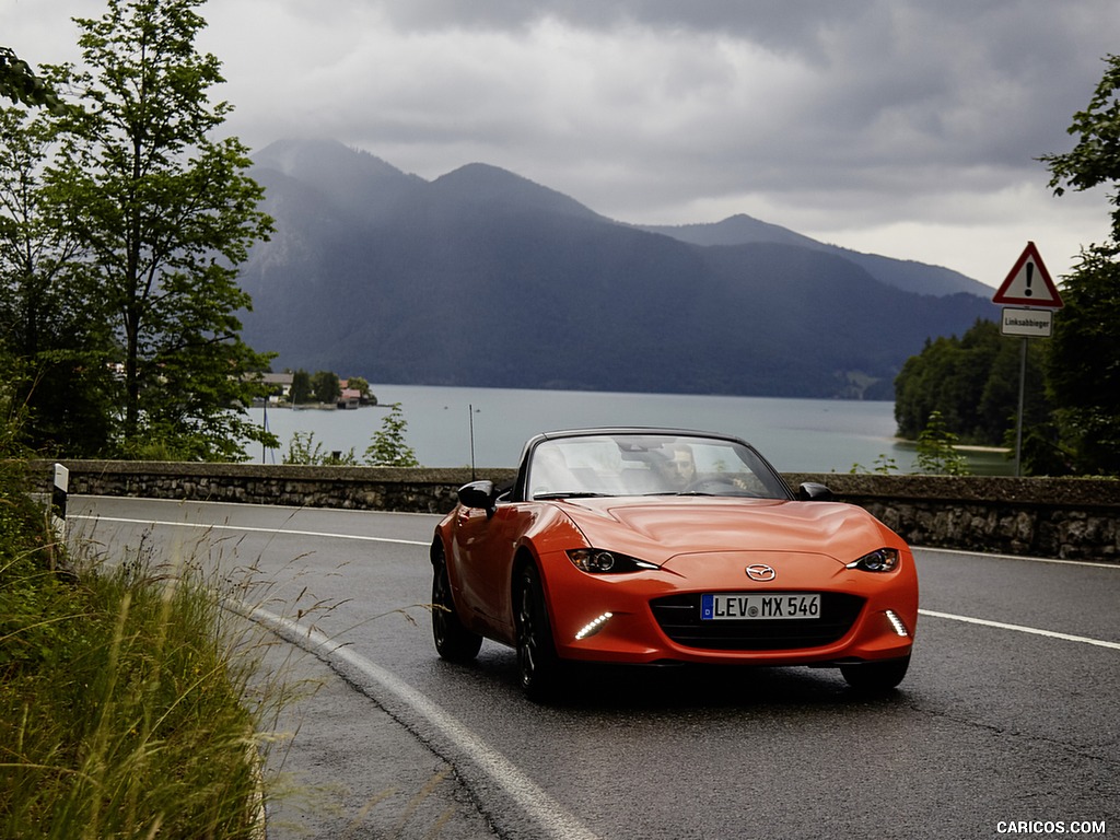 2019 Mazda MX-5 Miata 30th Anniversary Edition - Front