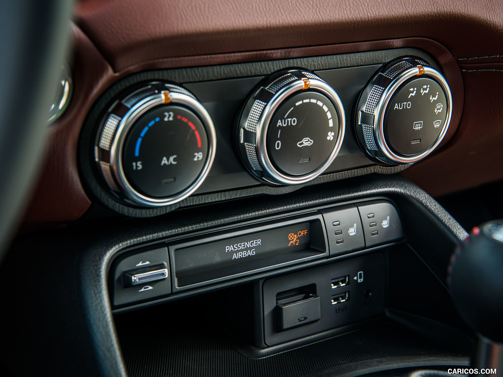 2019 Mazda MX-5 Roadster - Interior, Detail