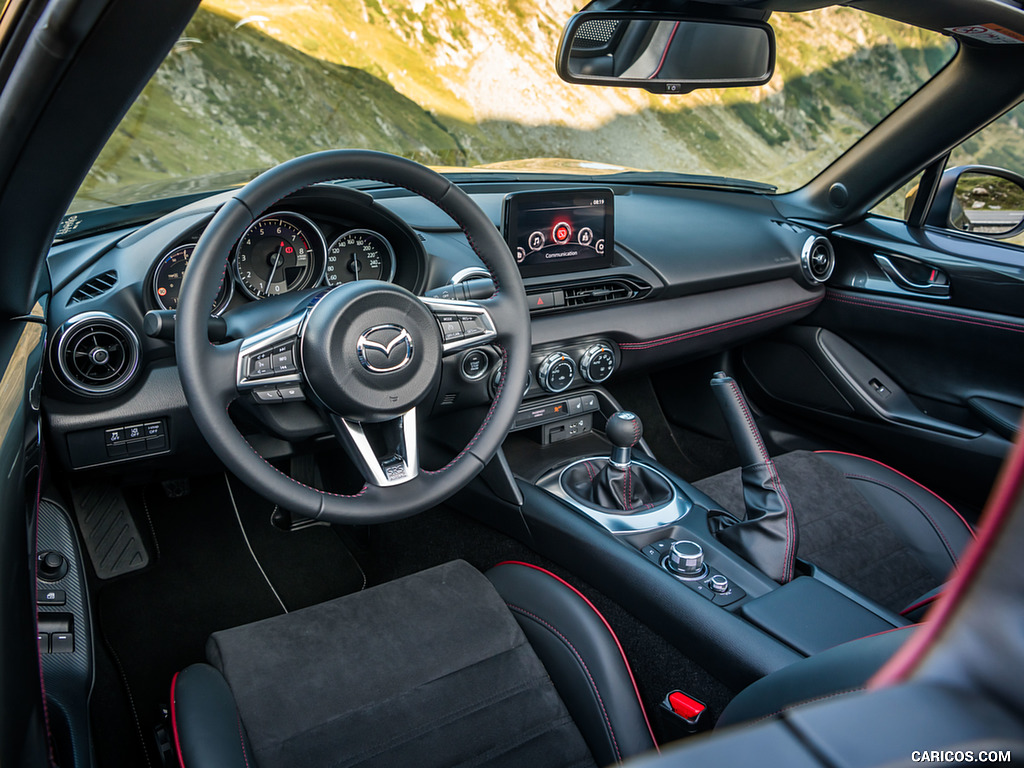 2019 Mazda MX-5 Roadster - Interior