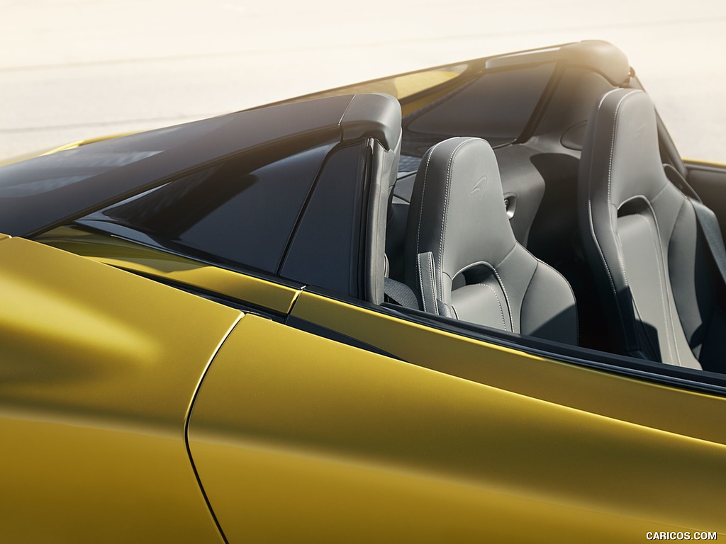 2019 McLaren 720S Spider (Color: Aztec Gold) - Detail