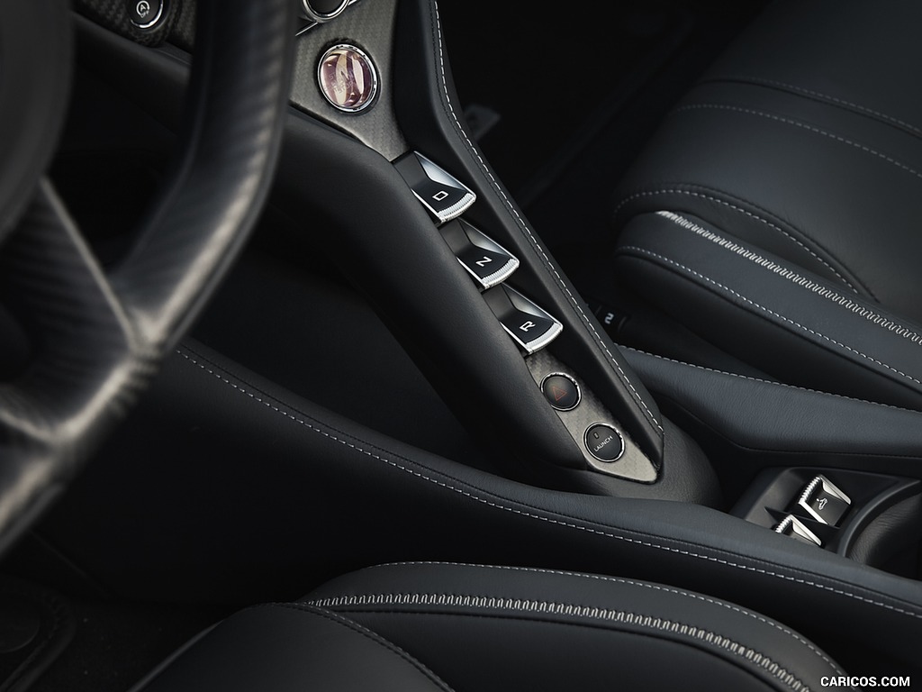 2019 McLaren 720S Spider (Color: Aztec Gold) - Interior, Detail