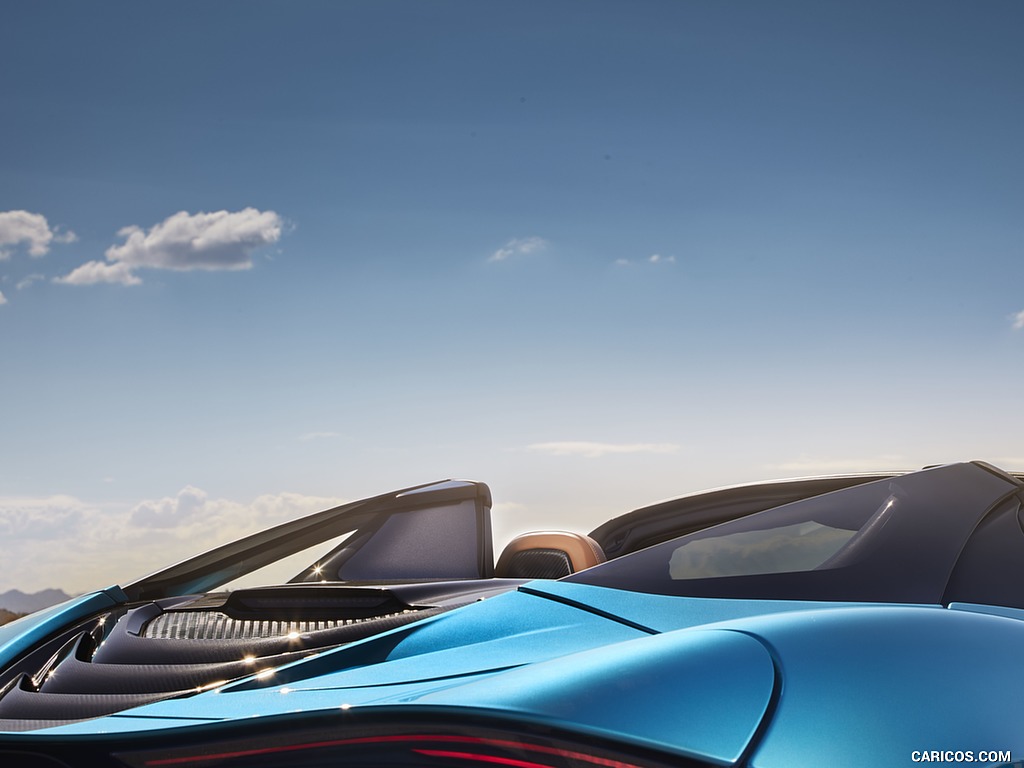 2019 McLaren 720S Spider (Color: Belize Blue) - Detail