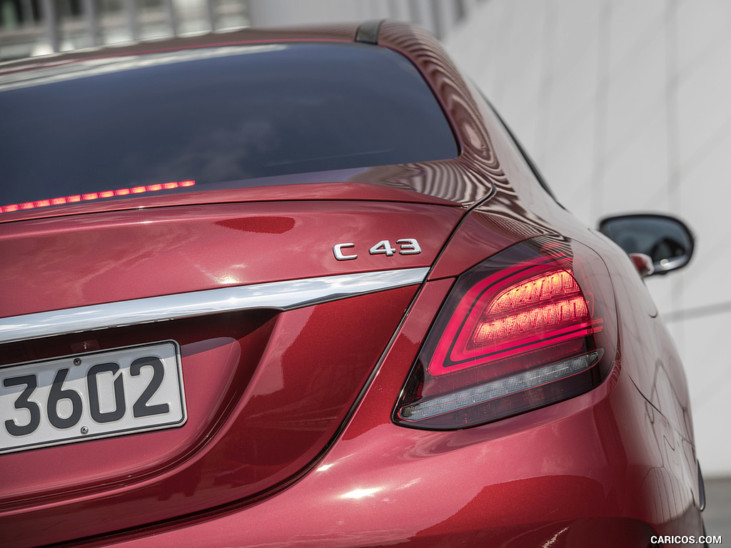 2019 Mercedes-AMG C43 4MATIC Sedan (Color: Hyacinth Red) - Tail Light