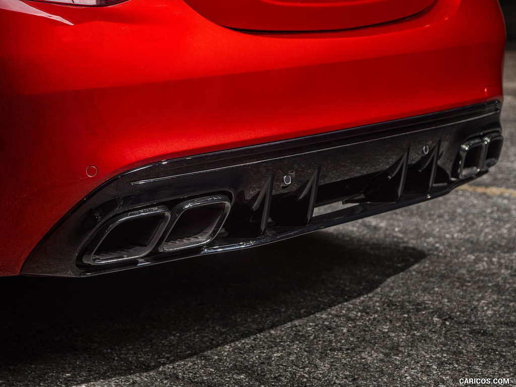 2019 Mercedes-AMG C63 S Sedan (US-Sedan) - Tailpipe