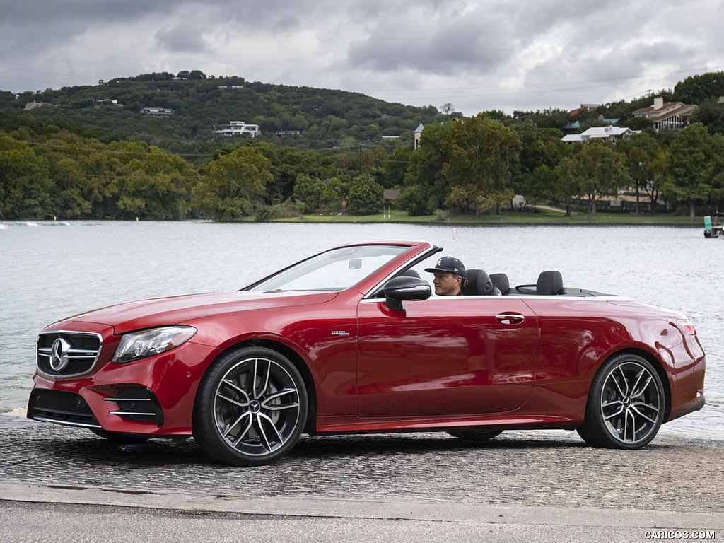 2019 Mercedes-AMG E 53 4MATIC+ Cabrio (US-Spec) Wallpaper - Front Three-Quarter