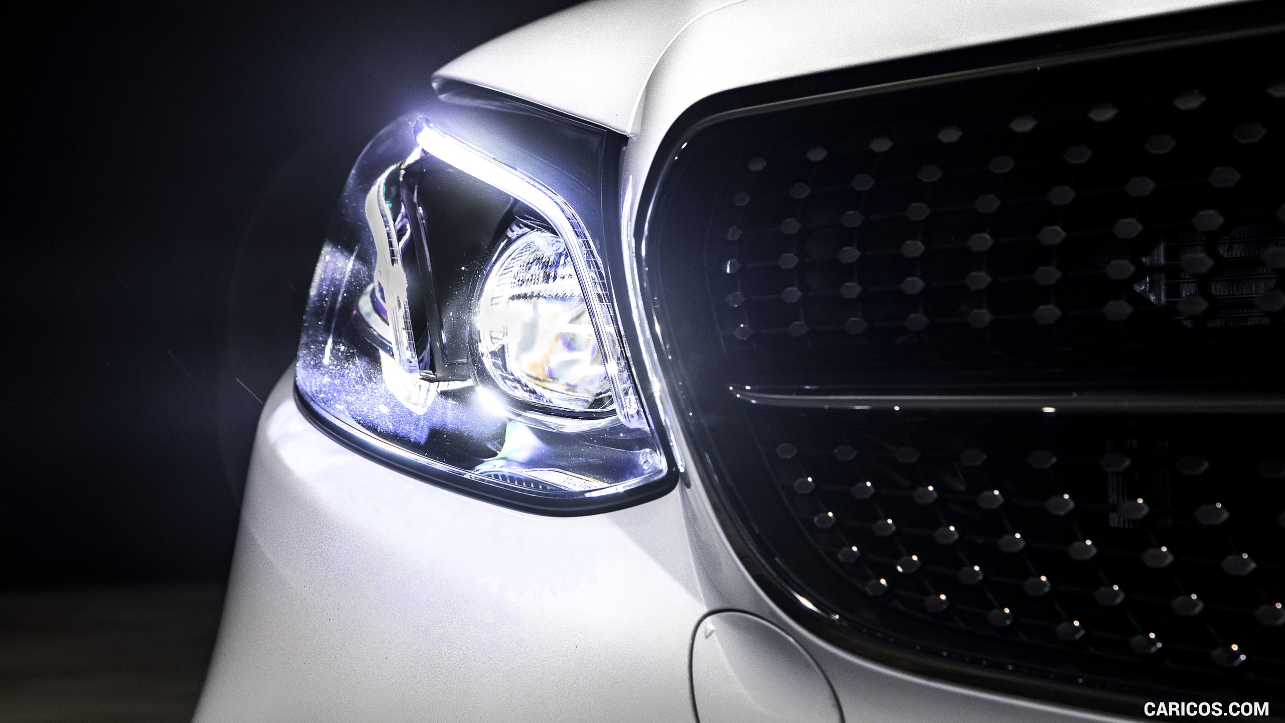 2019 Mercedes-AMG E 53 Sedan (US-Spec) - Headlight, #29 of 53
