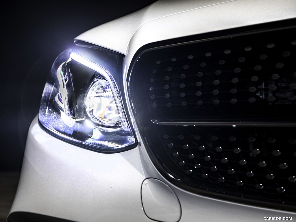 2019 Mercedes-AMG E 53 Sedan (US-Spec) - Headlight