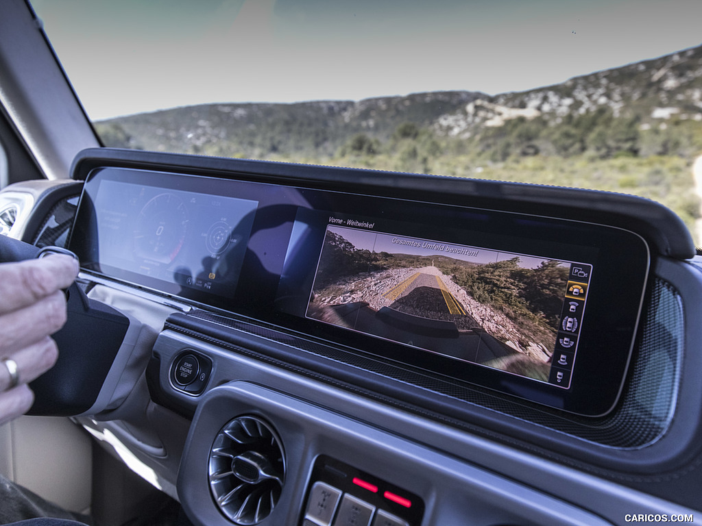 2019 Mercedes-AMG G63 - Central Console