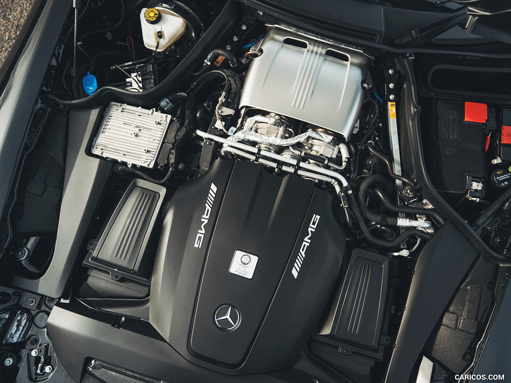 2019 Mercedes-AMG GT C Coupé (UK-Spec) - Engine