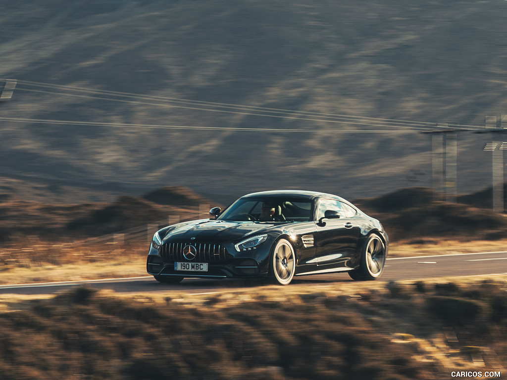 2019 Mercedes-AMG GT C Coupé (UK-Spec) - Front Three-Quarter