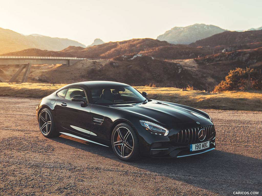 2019 Mercedes-AMG GT C Coupé (UK-Spec) - Front Three-Quarter