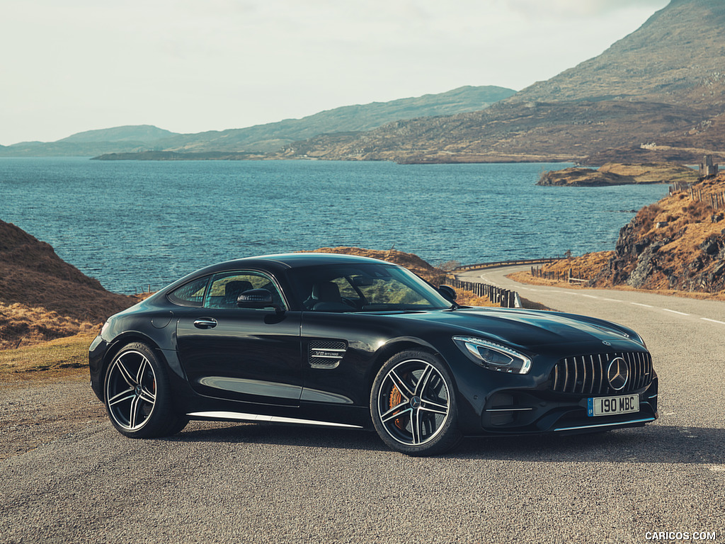 2019 Mercedes-AMG GT C Coupé (UK-Spec) - Front Three-Quarter