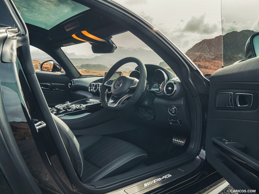 2019 Mercedes-AMG GT C Coupé (UK-Spec) - Interior