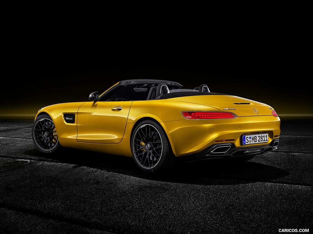 2019 Mercedes-AMG GT S Roadster (Color: Solarbeam)