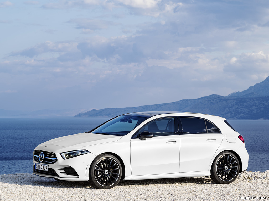 2019 Mercedes-Benz A-Class (Color: Digital white pearl) - Front Three-Quarter