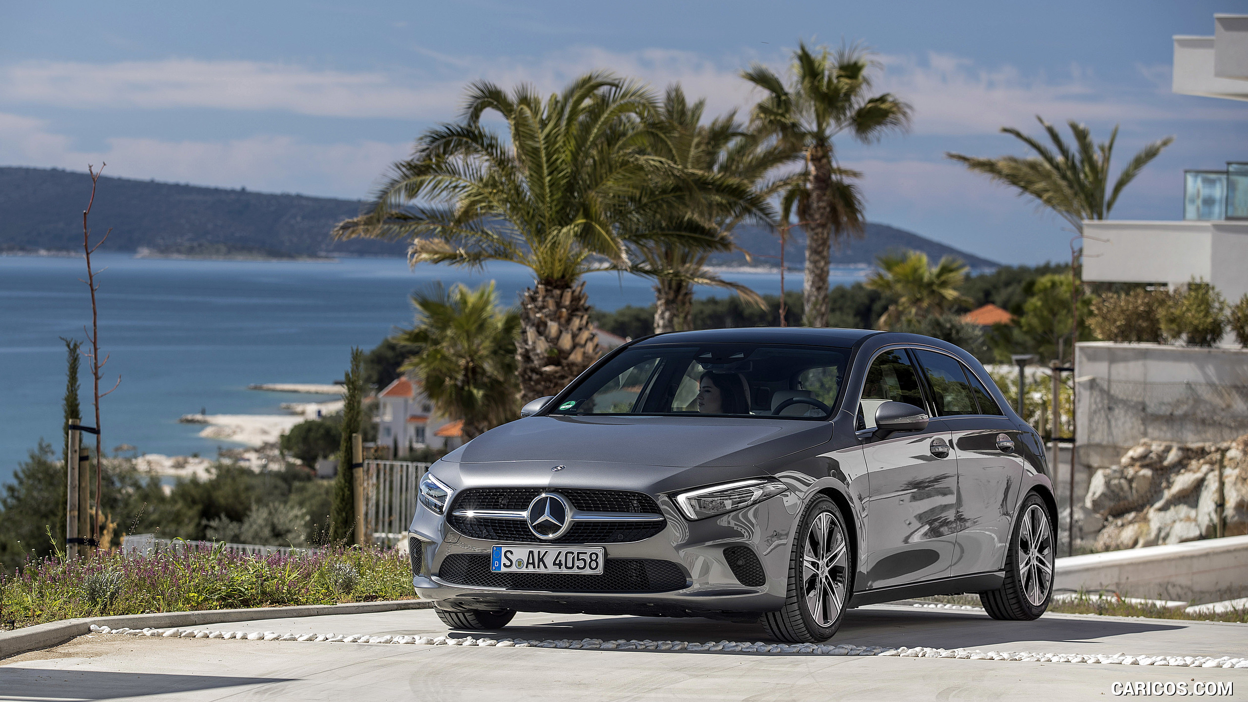 2019 Mercedes-Benz A-Class A180 d Progressive (Color: Mountain Grey) - Front Three-Quarter, #158 of 181