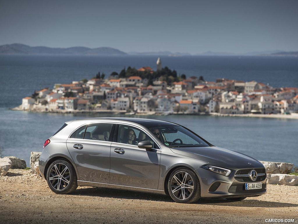 2019 Mercedes-Benz A-Class A180 d Progressive (Color: Mountain Grey)