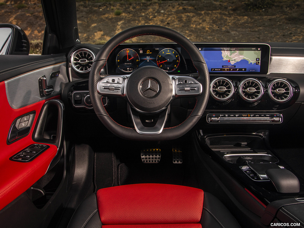 2019 Mercedes-Benz A220 4MATIC Sedan (US-Spec) - Interior